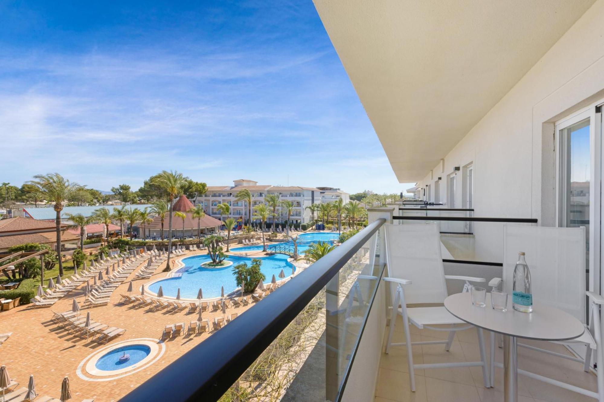 Viva Blue & Aparthotel Playa de Muro (Mallorca)